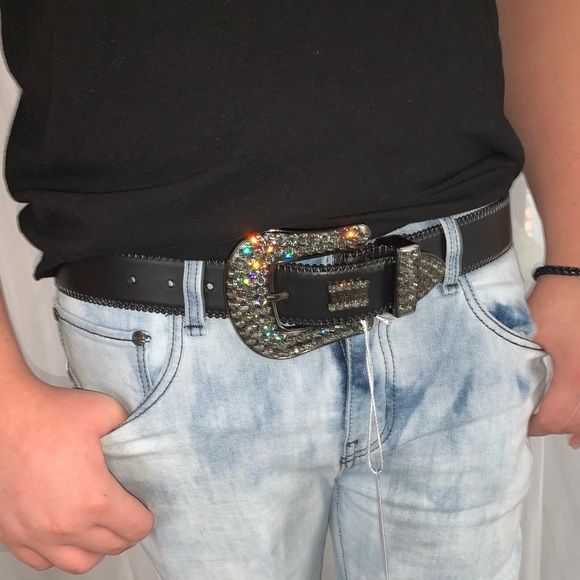 Bb Simon Belt On Waist Bb Simon Belt On Person Bb Simons Belt On